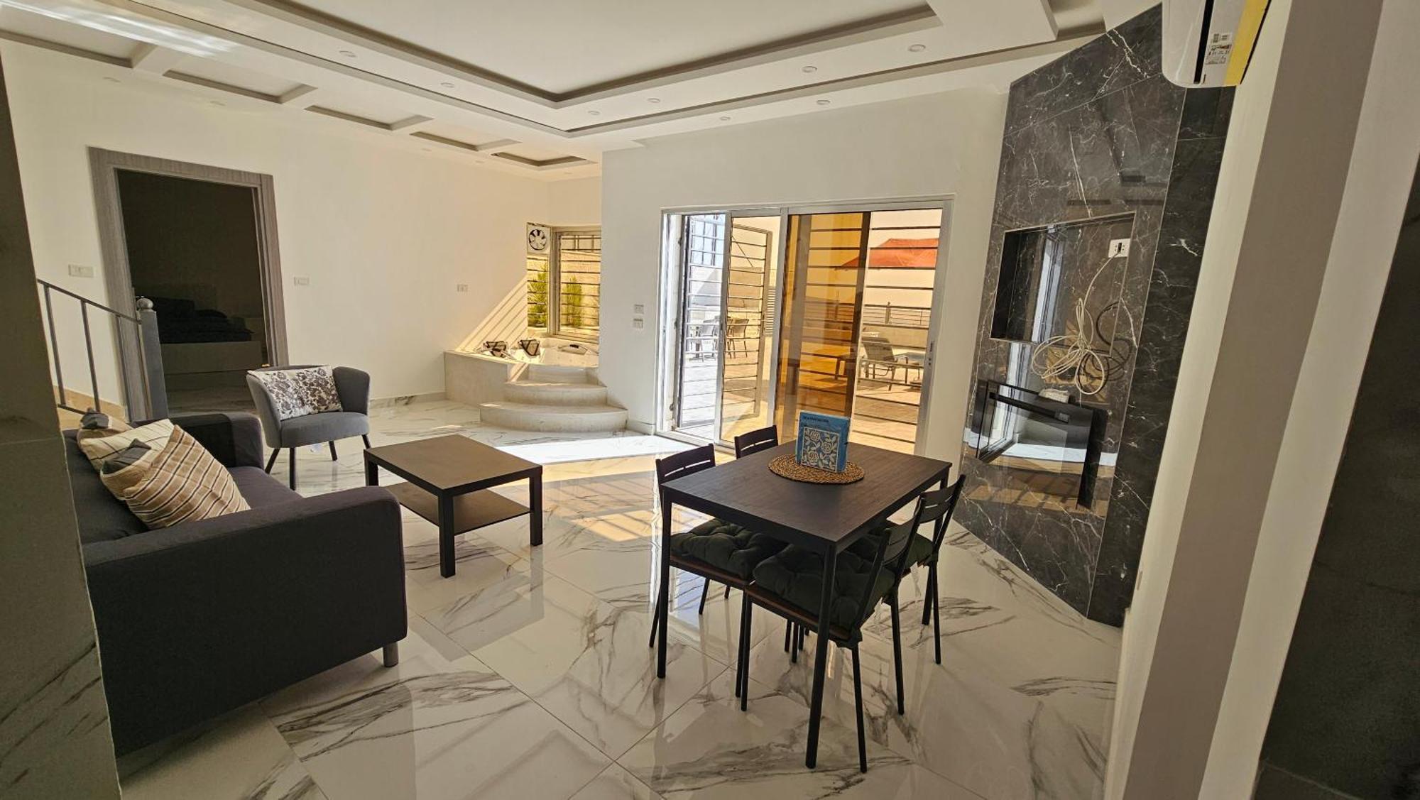 Villa Ayla